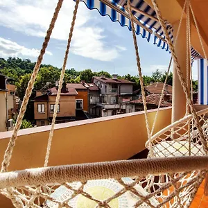 Terrace - Three Bedrooms Center Apartment Plovdiv